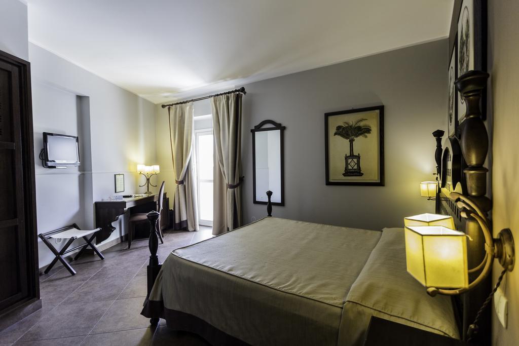Hotel Dei Coloniali Syracuse Buitenkant foto