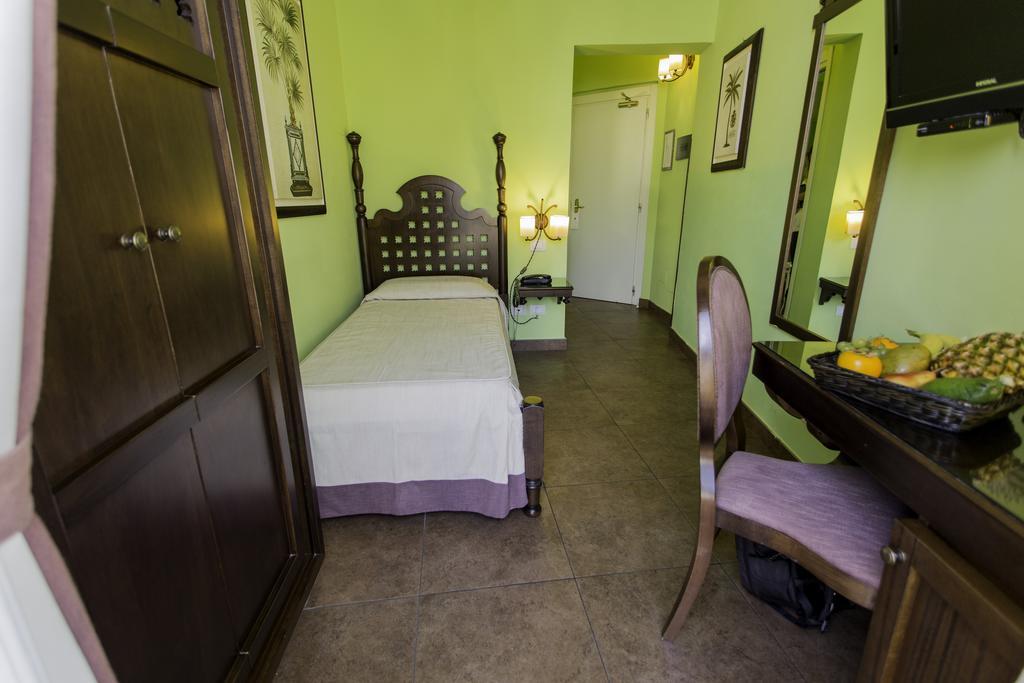 Hotel Dei Coloniali Syracuse Buitenkant foto