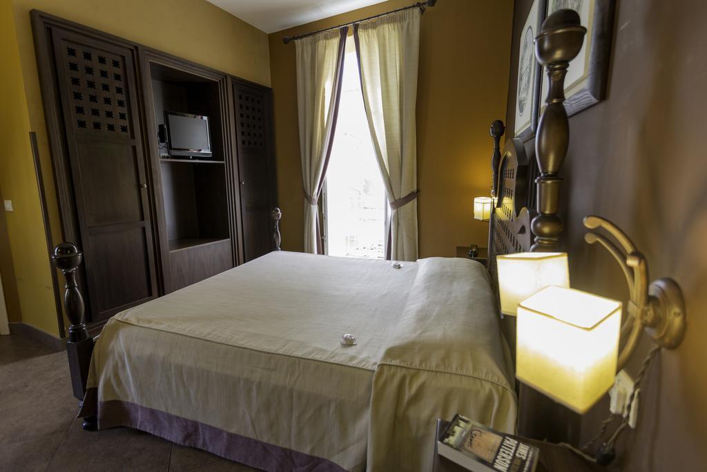 Hotel Dei Coloniali Syracuse Buitenkant foto